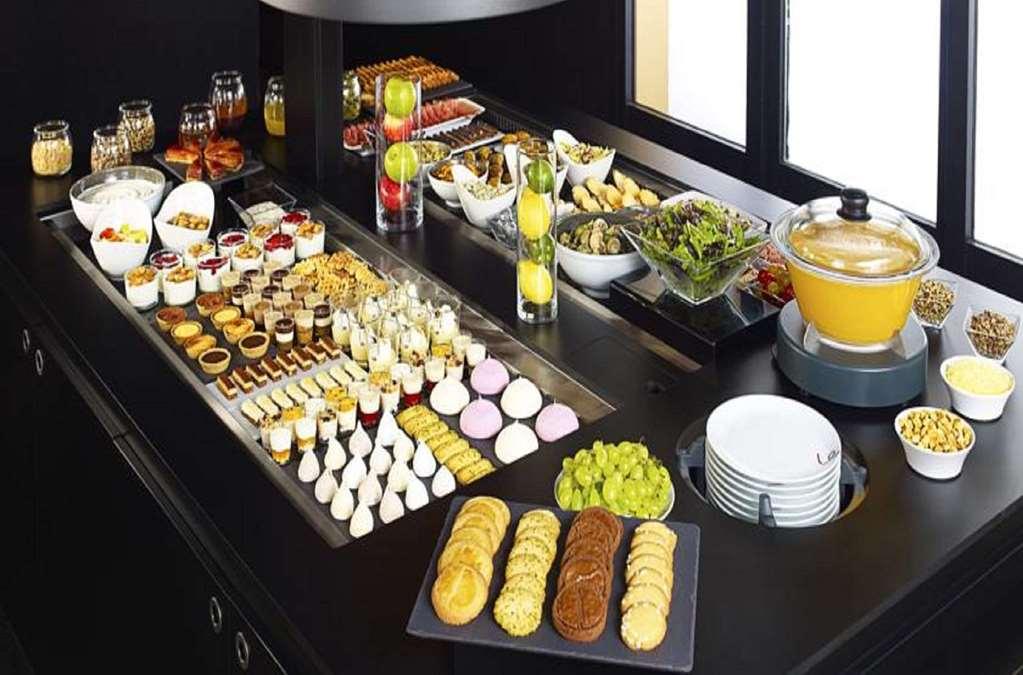 Kyriad Tarbes Bastillac Restaurant bilde